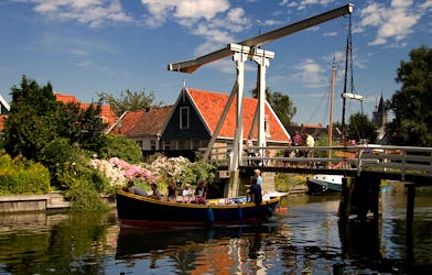 Visite guidée de Volendam, Edam et des moulins à vent avec croisière sur les canaux d’Amsterdam